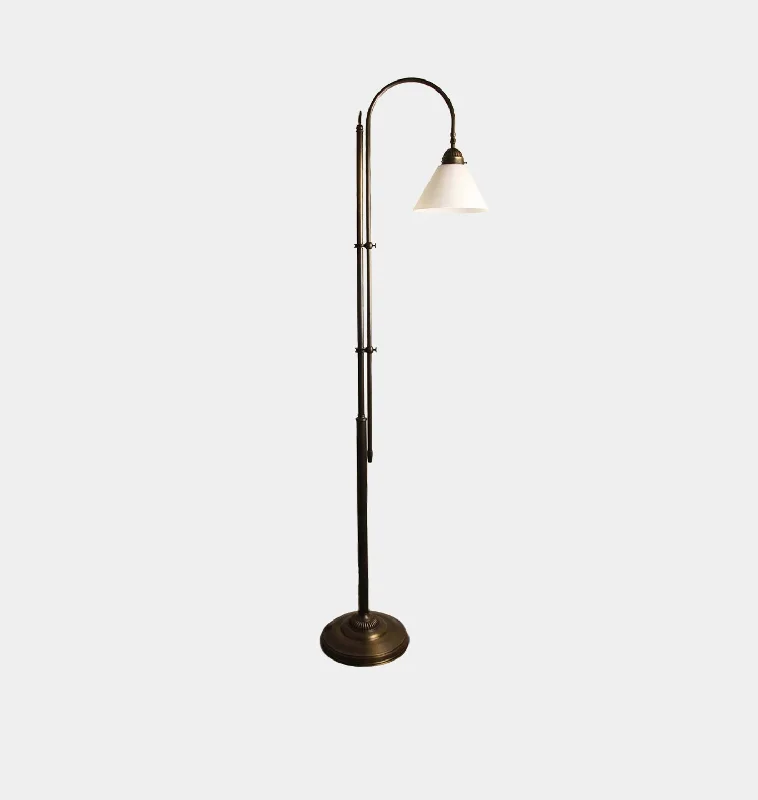 Victorian Style Floor Lamp for Traditional and Elegant InteriorsVictorian Style Floor Lamp for Traditional and Elegant InteriorsPratt Floor Lamp Victorian Style Floor Lamp for Traditional and Elegant InteriorsVictorian Style Floor Lamp for Traditional and Elegant InteriorsPratt Floor Lamp