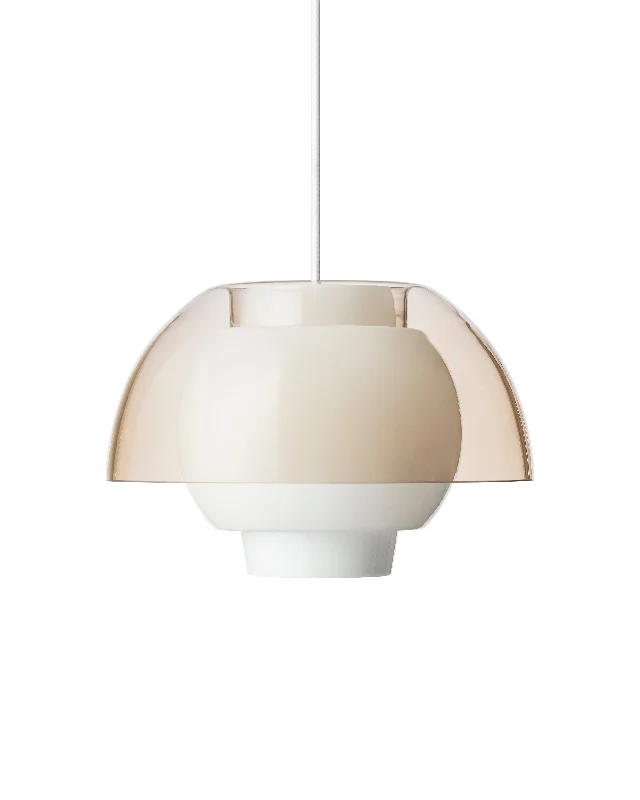 Scandinavian Style Ceiling Lights with Light Wood AccentsScandinavian Style Ceiling Lights with Light Wood AccentsERGO / 250 Scandinavian Style Ceiling Lights with Light Wood AccentsScandinavian Style Ceiling Lights with Light Wood AccentsERGO / 250